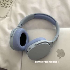 Wireless over ear headset